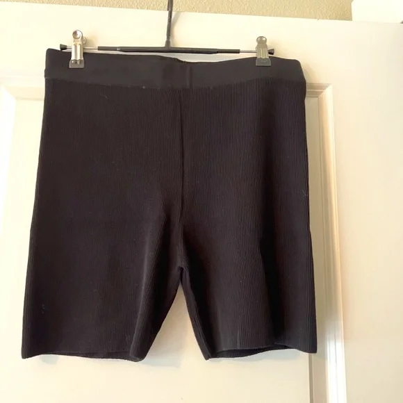 Jacquemus | Shorts | Jacquemus 44 Knit Black Le Short Arancia Us 